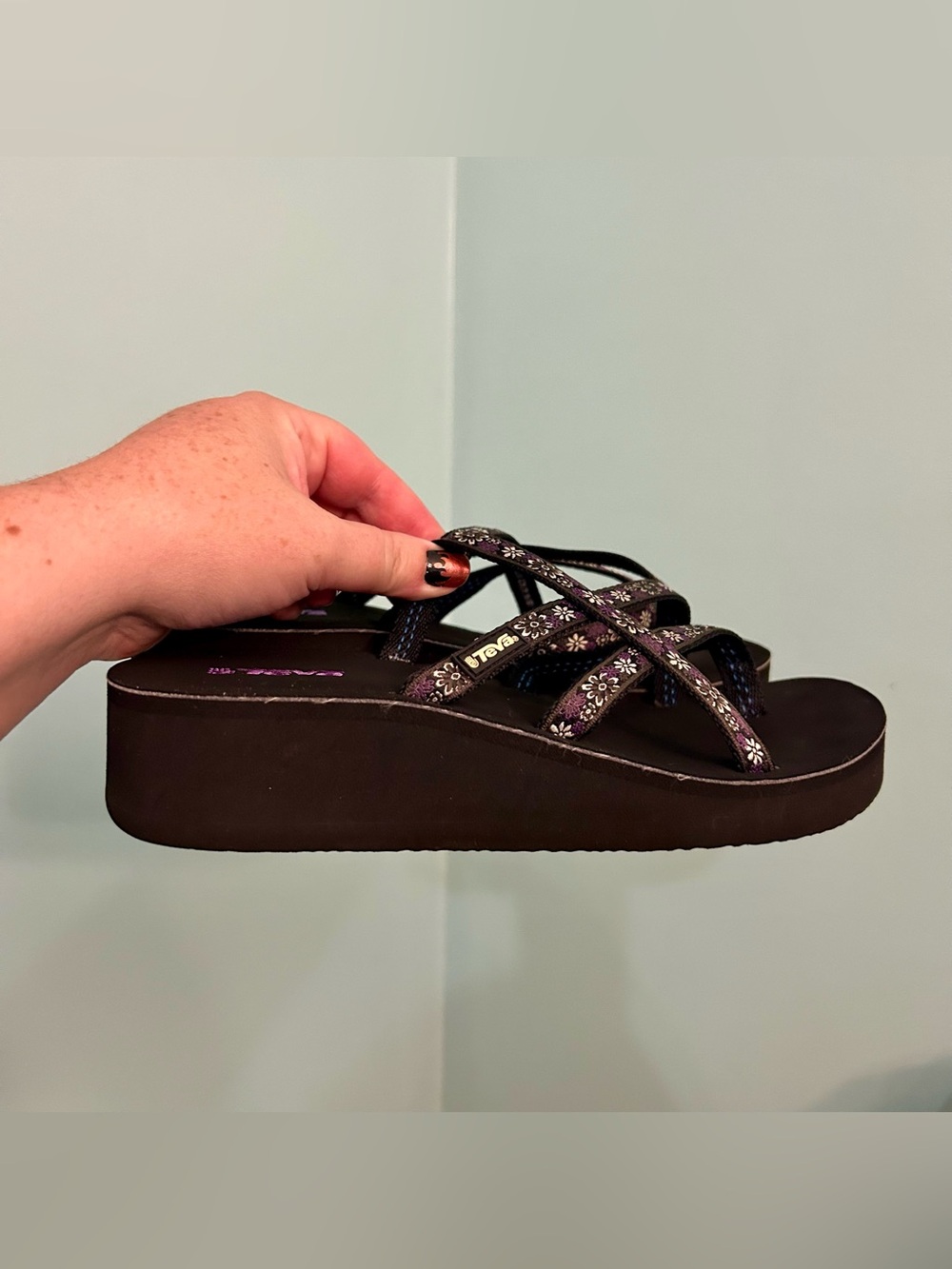 Teva Mush Mandalyn Women's Sz 7 Shoes Black Purple Strappy Comfort Wedge Sandal